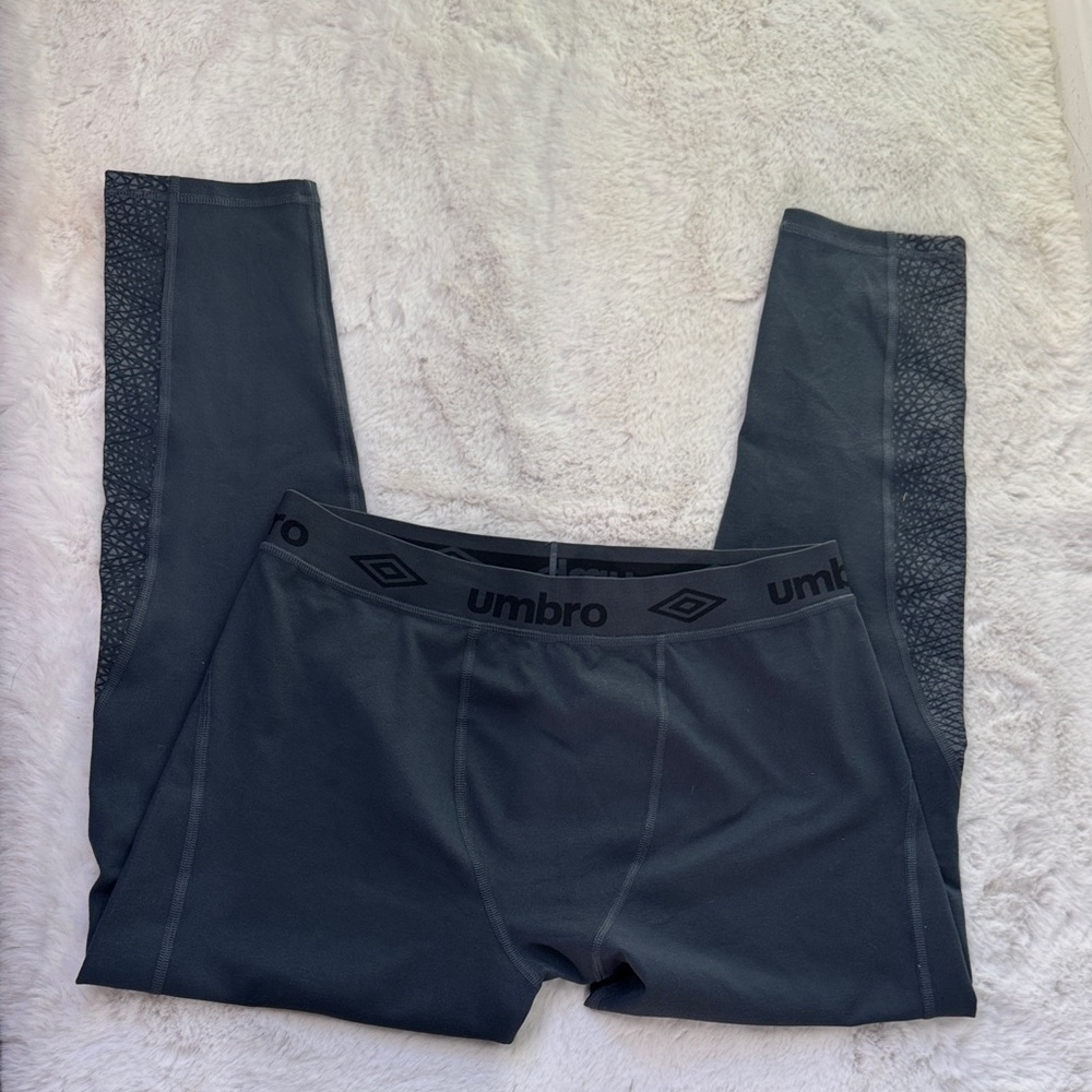 Umbro Charcoal Performance Leggings L